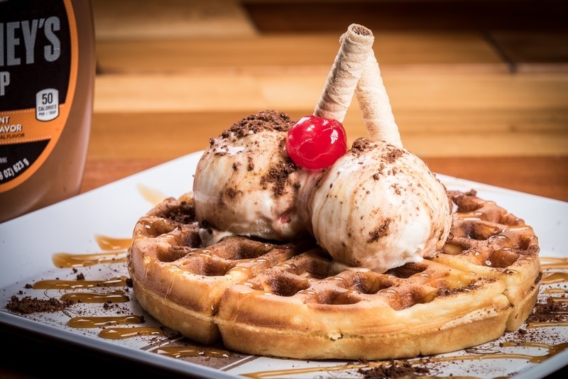 Waffle con helado